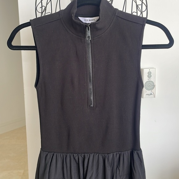 NWT STEVE MADDEN BERLIN DRESS - Picture 5 of 9